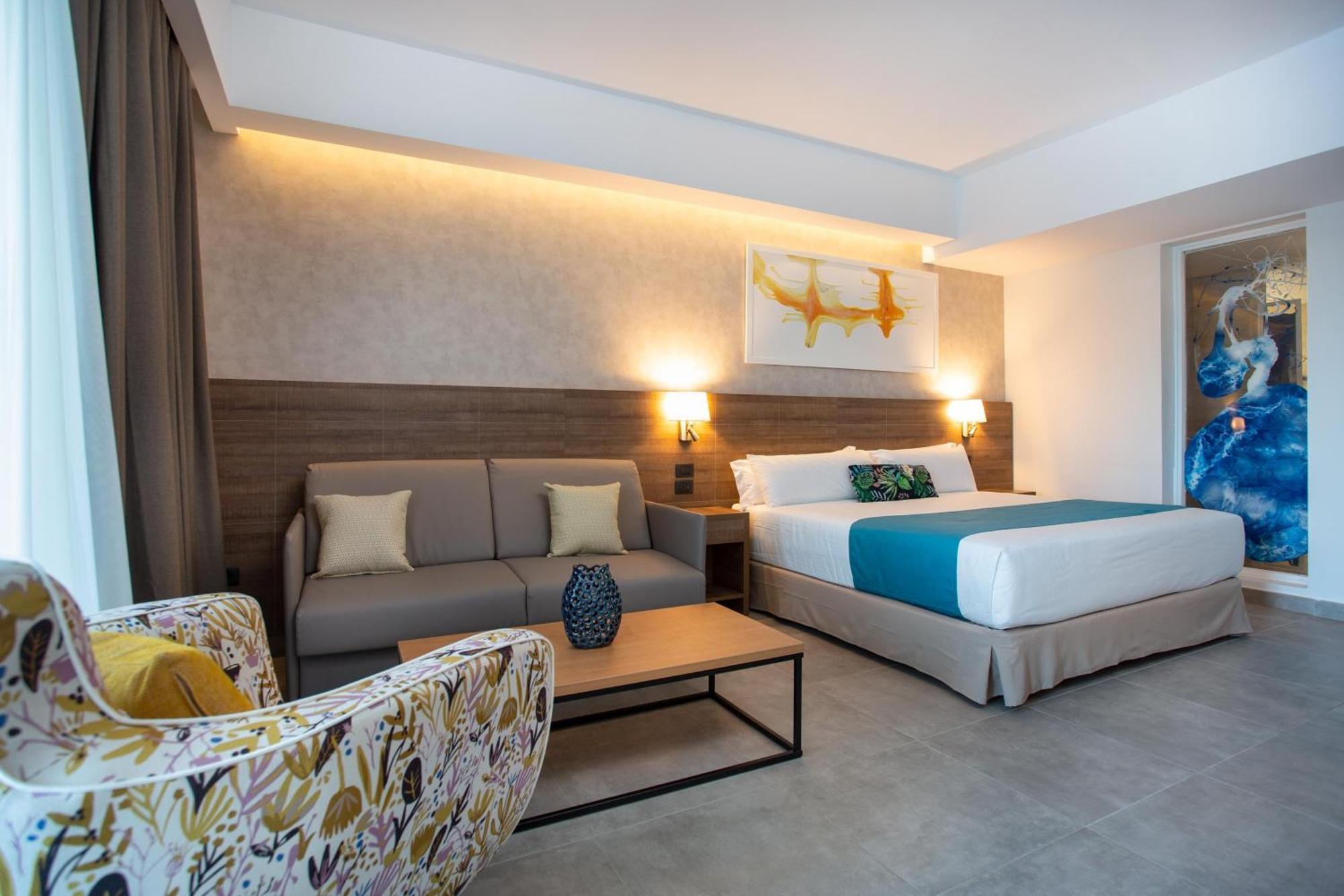 Serenade Punta Cana Beach & Spa Resort Exterior foto Suite