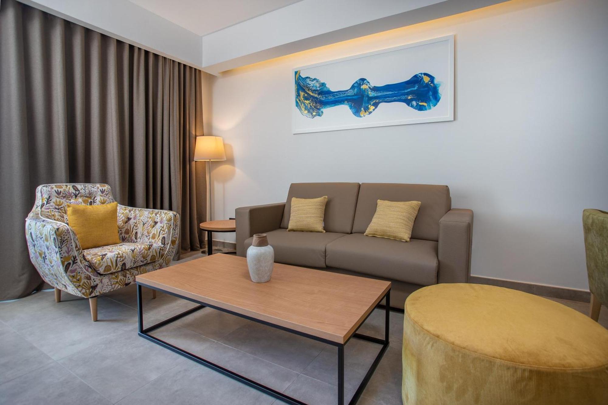 Serenade Punta Cana Beach & Spa Resort Exterior foto Suite