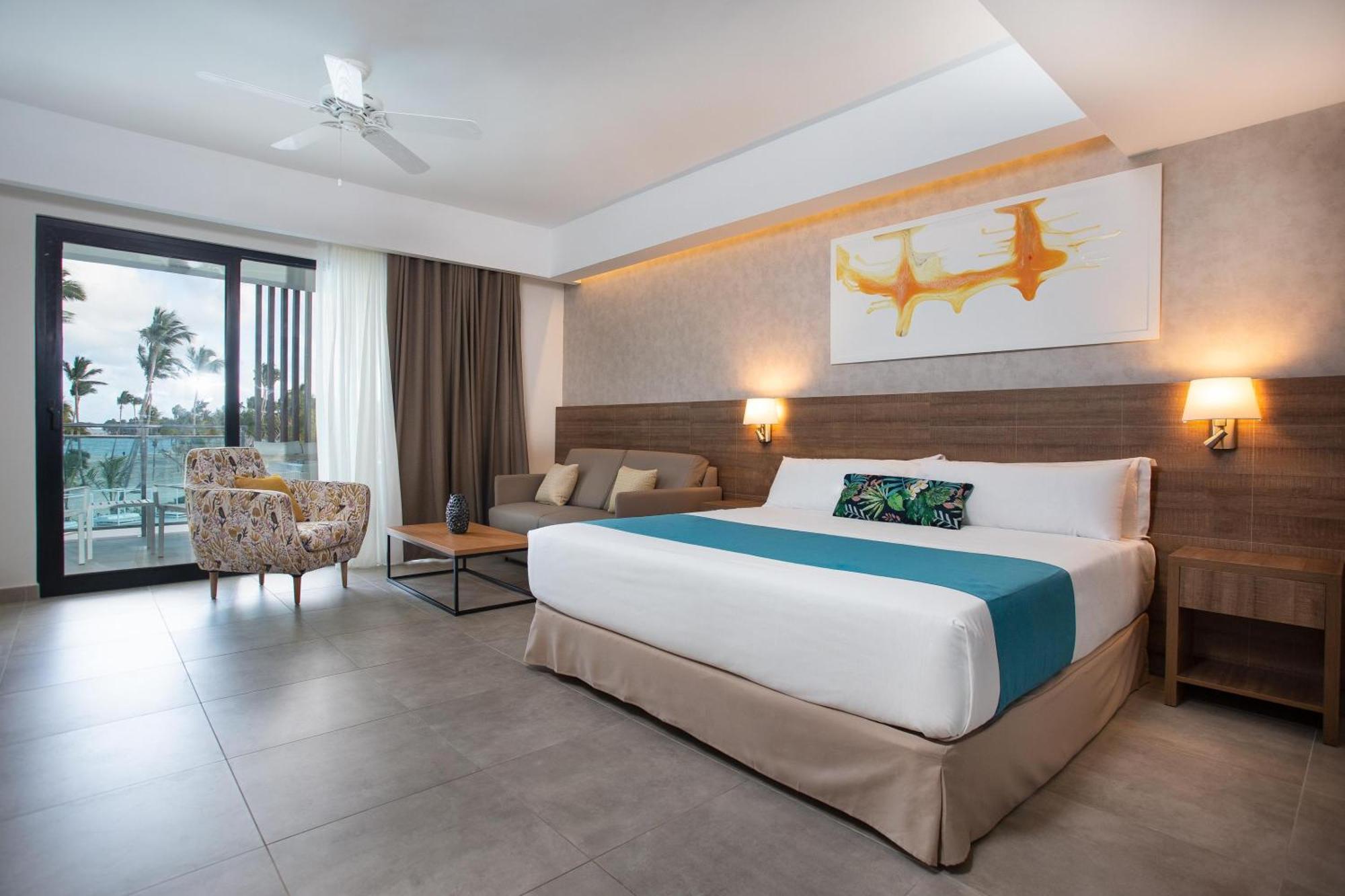 Serenade Punta Cana Beach & Spa Resort Exterior foto Deluxe Room